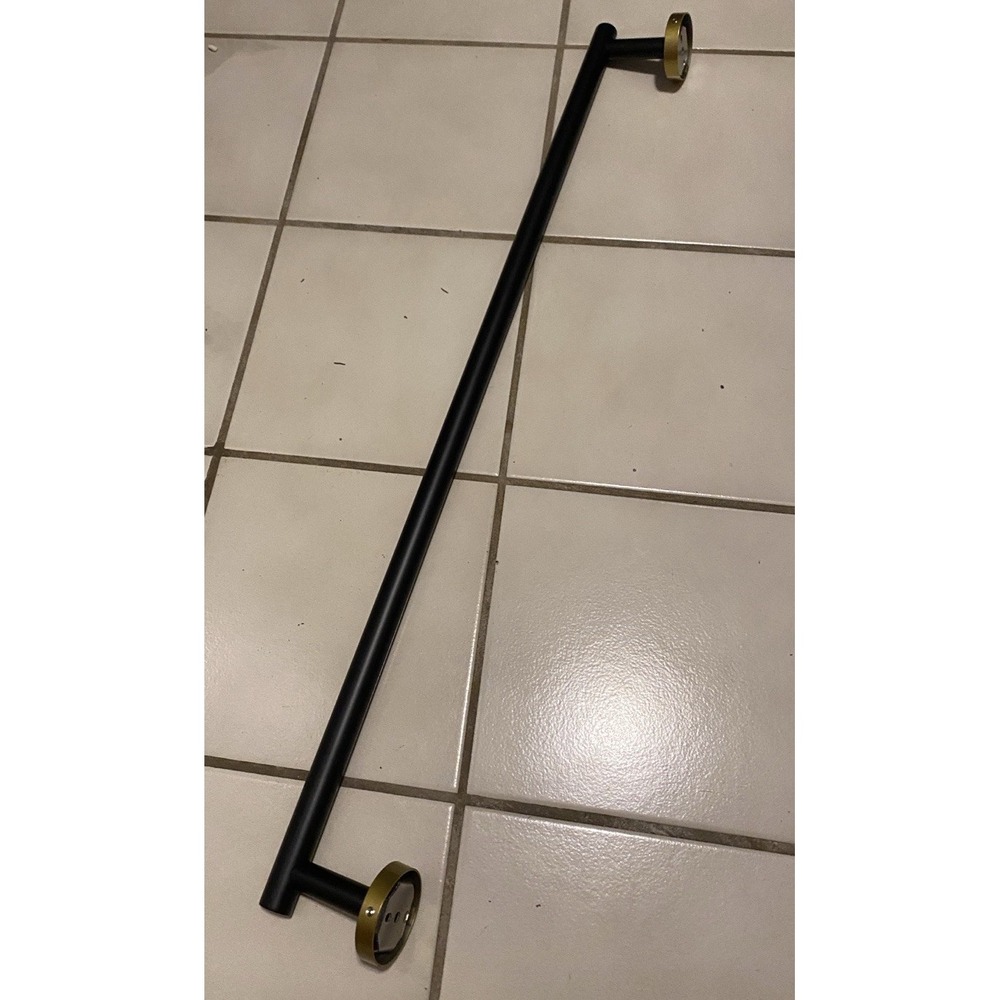 Turs Black Bath Towel Rack